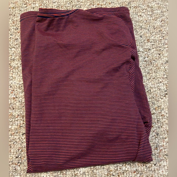 Red and blue striped performance shirt from Algo. Size L - Picture 3 of 3